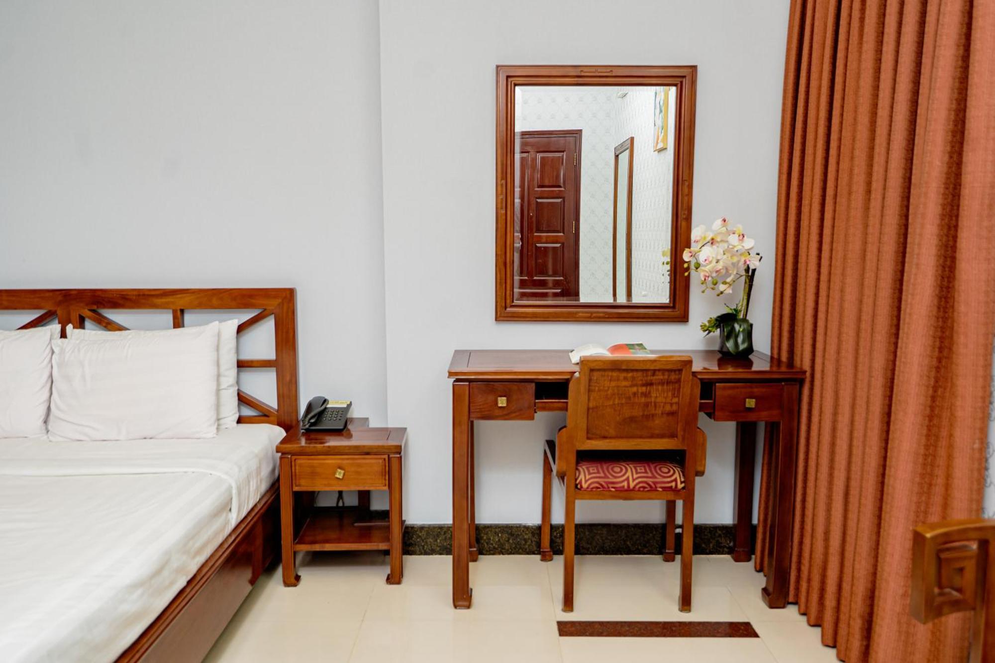Ben Thanh Retreats Hotel Хошимин Екстериор снимка