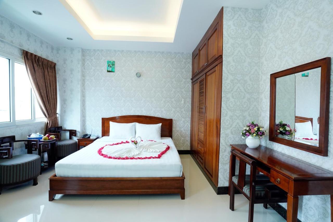 Ben Thanh Retreats Hotel Хошимин Екстериор снимка